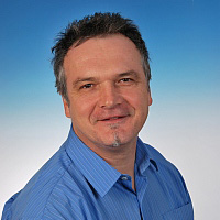  Herbert Schneider